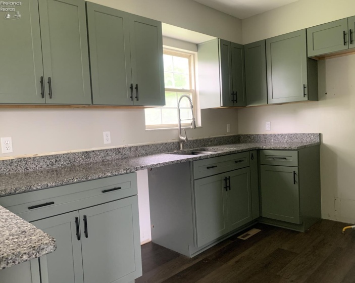 705 State Route 61 E, Norwalk, 44857, 3 Bedrooms Bedrooms, ,3 BathroomsBathrooms,Residential,For Sale,State Route 61 E,20262271