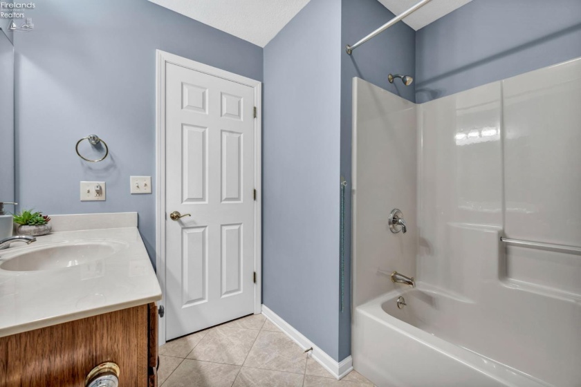 2 Blossom Drive, Norwalk, 44857, 3 Bedrooms Bedrooms, ,2 BathroomsBathrooms,Residential,For Sale,Blossom,20262299