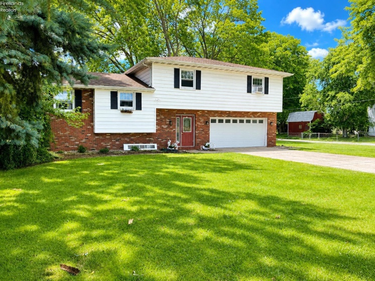 7404 Parker Road, Castalia, 44824, 4 Bedrooms Bedrooms, ,3 BathroomsBathrooms,Residential,For Sale,Parker,20262302