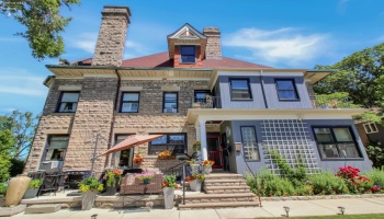 504 Perry Street, Port Clinton, 43452, 7 Bedrooms Bedrooms, ,5 BathroomsBathrooms,Residential,For Sale,Perry,20262057