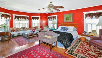 504 Perry Street, Port Clinton, 43452, 7 Bedrooms Bedrooms, ,5 BathroomsBathrooms,Residential,For Sale,Perry,20262057