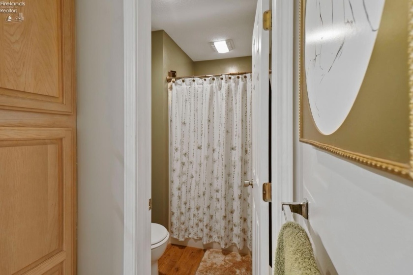 2212 Westwind Drive, Sandusky, 44870, 2 Bedrooms Bedrooms, ,2 BathroomsBathrooms,Residential,For Sale,Westwind,20262130