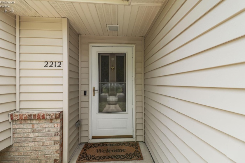 2212 Westwind Drive, Sandusky, 44870, 2 Bedrooms Bedrooms, ,2 BathroomsBathrooms,Residential,For Sale,Westwind,20262130