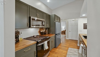 2212 Westwind Drive, Sandusky, 44870, 2 Bedrooms Bedrooms, ,2 BathroomsBathrooms,Residential,For Sale,Westwind,20262130