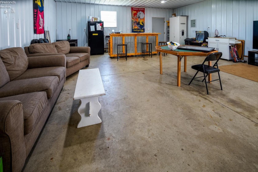 3957 County Road 198, Green Springs, 44836, 4 Bedrooms Bedrooms, ,2 BathroomsBathrooms,Residential,For Sale,County Road 198,20262223