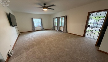 1040 W. 18TH, Lorain, 44052, 2 Bedrooms Bedrooms, ,1 BathroomBathrooms,Residential,For Sale,W. 18TH,20262295 1040 W. 18TH, Lorain, 44052, 2 Bedrooms Bedrooms, ,1 BathroomBathrooms,Residential,For Sale,W. 18TH,20262295