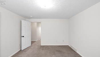 48903 Ridge Road, Amherst, 44001, ,Multiple Units,For Sale,Ridge,20262301