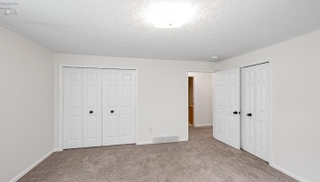 48903 Ridge Road, Amherst, 44001, ,Multiple Units,For Sale,Ridge,20262301