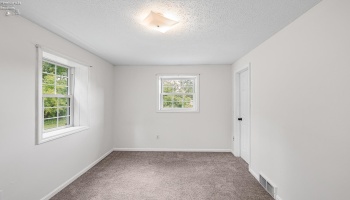 48903 Ridge Road, Amherst, 44001, ,Multiple Units,For Sale,Ridge,20262301