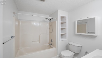 48903 Ridge Road, Amherst, 44001, ,Multiple Units,For Sale,Ridge,20262301
