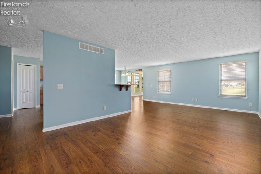 2855 Amherst, Port Clinton, 43452, 3 Bedrooms Bedrooms, ,3 BathroomsBathrooms,Residential,For Sale,Amherst,20262128