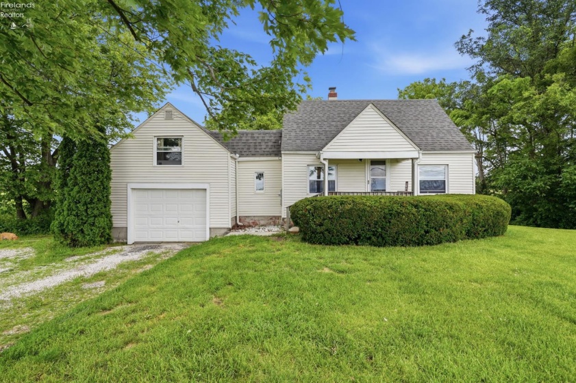 4301 Walbridge Road, Northwood, 43619, 3 Bedrooms Bedrooms, ,1 BathroomBathrooms,Residential,For Sale,Walbridge Road,20262227