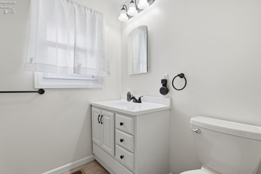 2227 Washington Ave, Findlay, 45840, 3 Bedrooms Bedrooms, ,2 BathroomsBathrooms,Residential,For Sale,Washington Ave,20262228