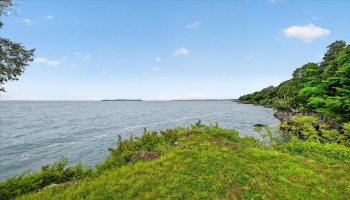 1111 Shore Boulevard, Put-In-Bay, 43456, 4 Bedrooms Bedrooms, ,2 BathroomsBathrooms,Residential,For Sale,Shore,20262331 1111 Shore Boulevard, Put-In-Bay, 43456, 4 Bedrooms Bedrooms, ,2 BathroomsBathrooms,Residential,For Sale,Shore,20262331