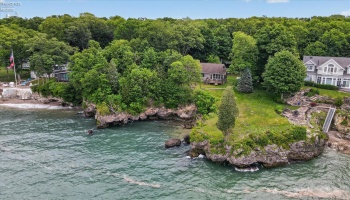 1111 Shore Boulevard, Put-In-Bay, 43456, 4 Bedrooms Bedrooms, ,2 BathroomsBathrooms,Residential,For Sale,Shore,20262331