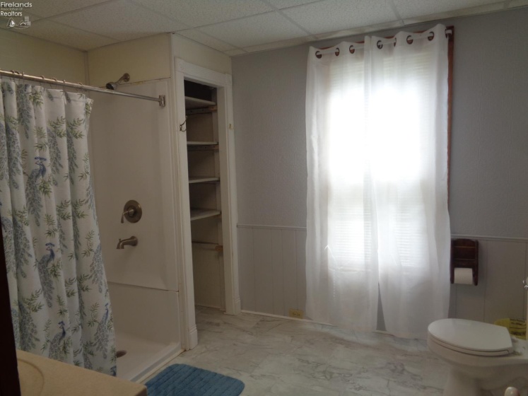 397 Plymouth East Road, Greenwich, 44837, 4 Bedrooms Bedrooms, ,2 BathroomsBathrooms,Residential,For Sale,Plymouth East,20262268