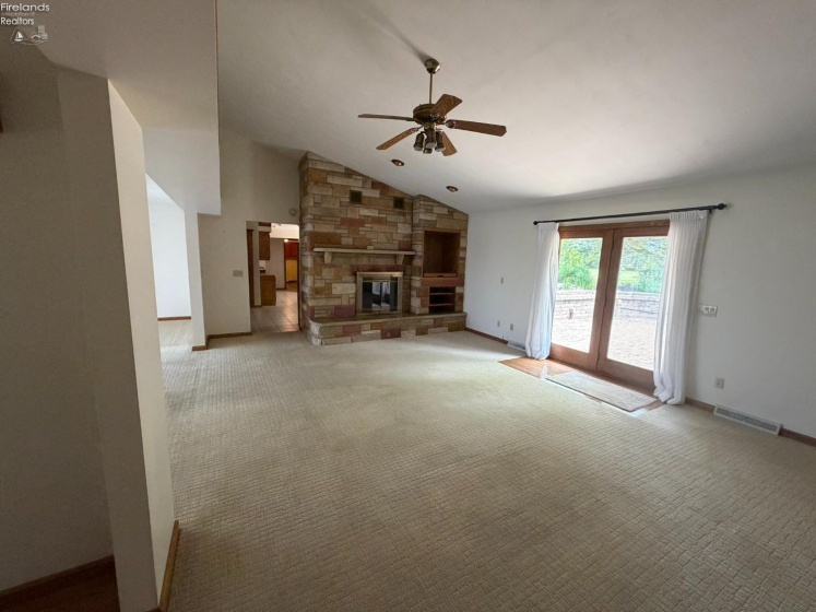 6081 State Route 113, Bellevue, 44811, 3 Bedrooms Bedrooms, ,3 BathroomsBathrooms,Residential,For Sale,State Route 113,20261391
