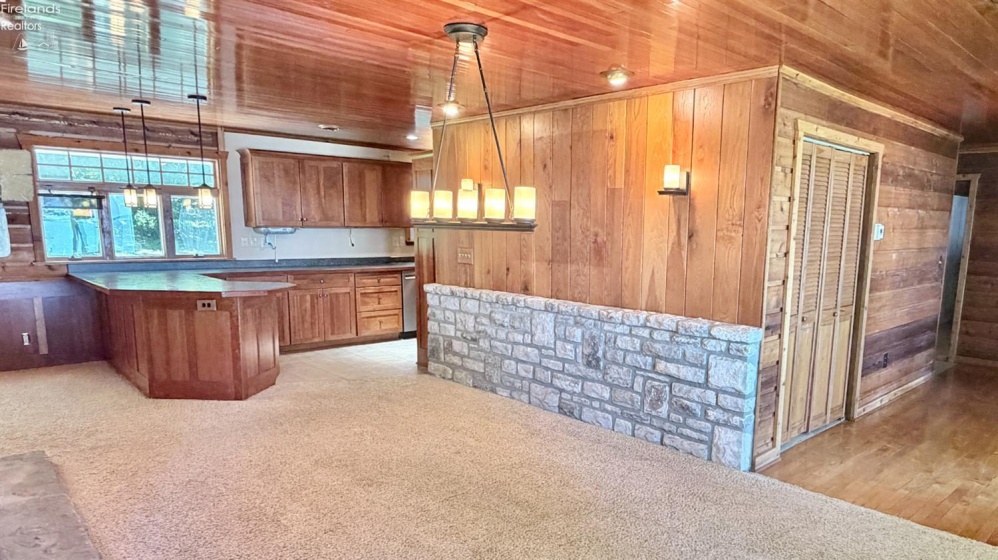 1036 Lakeshore, Kelleys Island, 43438, 4 Bedrooms Bedrooms, ,2 BathroomsBathrooms,Residential,For Sale,Lakeshore,20262342