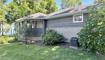 1036 Lakeshore, Kelleys Island, 43438, 4 Bedrooms Bedrooms, ,2 BathroomsBathrooms,Residential,For Sale,Lakeshore,20262342 1036 Lakeshore, Kelleys Island, 43438, 4 Bedrooms Bedrooms, ,2 BathroomsBathrooms,Residential,For Sale,Lakeshore,20262342