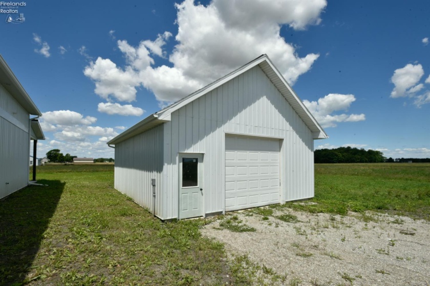10295 Salem Carroll Road, Oak Harbor, 43449, 2 Bedrooms Bedrooms, ,2 BathroomsBathrooms,Residential,For Sale,Salem Carroll,20262335