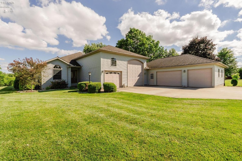 4924 Tiffin Avenue, Castalia, 44824, 3 Bedrooms Bedrooms, ,2 BathroomsBathrooms,Residential,For Sale,Tiffin,20262314