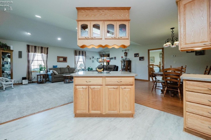 4924 Tiffin Avenue, Castalia, 44824, 3 Bedrooms Bedrooms, ,2 BathroomsBathrooms,Residential,For Sale,Tiffin,20262314