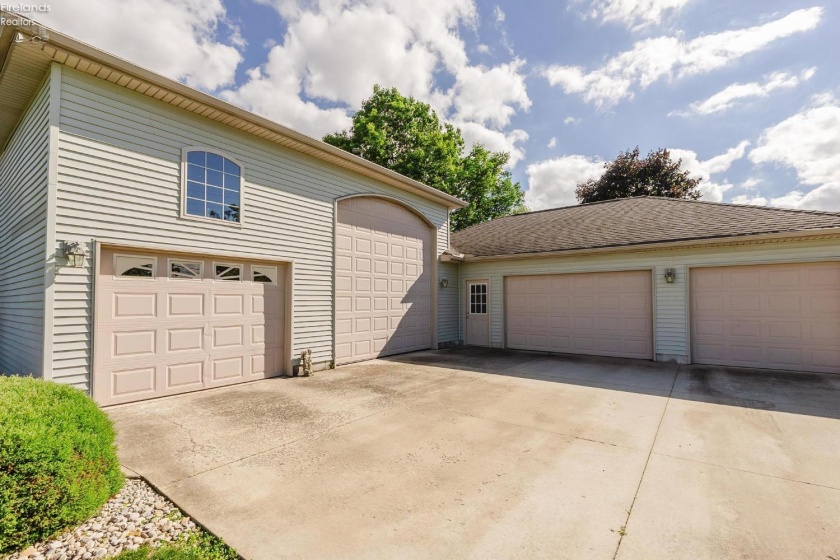 4924 Tiffin Avenue, Castalia, 44824, 3 Bedrooms Bedrooms, ,2 BathroomsBathrooms,Residential,For Sale,Tiffin,20262314
