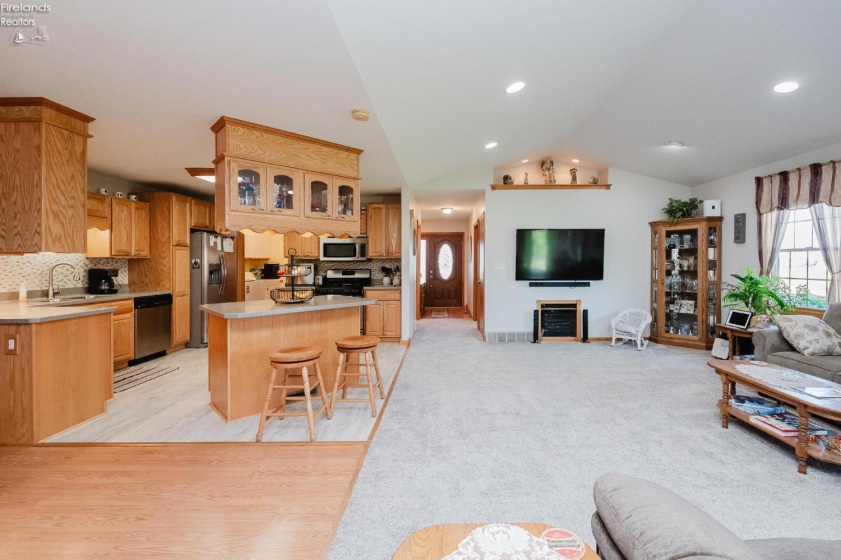 4924 Tiffin Avenue, Castalia, 44824, 3 Bedrooms Bedrooms, ,2 BathroomsBathrooms,Residential,For Sale,Tiffin,20262314