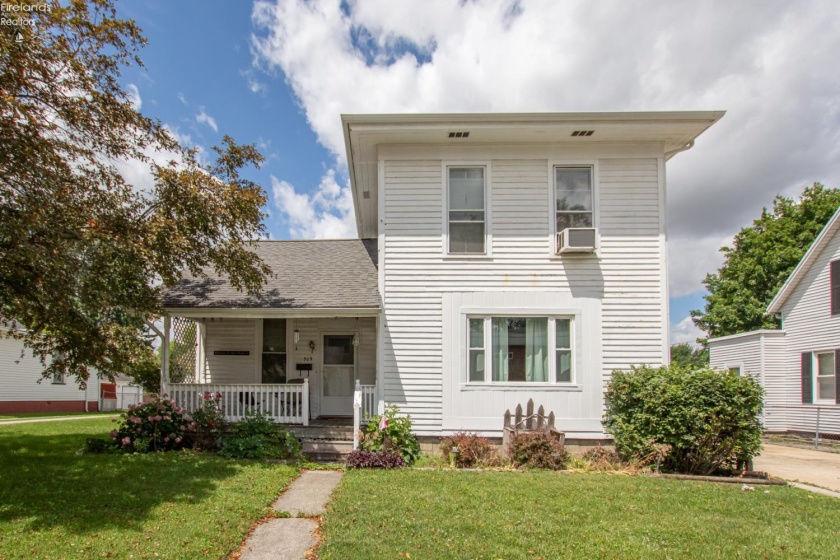 909 Maple Street, Bucyrus, 44820, 3 Bedrooms Bedrooms, ,2 BathroomsBathrooms,Residential,For Sale,Maple,20262338