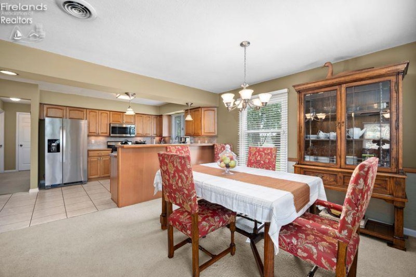 231 Hickory Ridge Drive, Port Clinton, 43452, 3 Bedrooms Bedrooms, ,3 BathroomsBathrooms,Residential,For Sale,Hickory Ridge,20262171