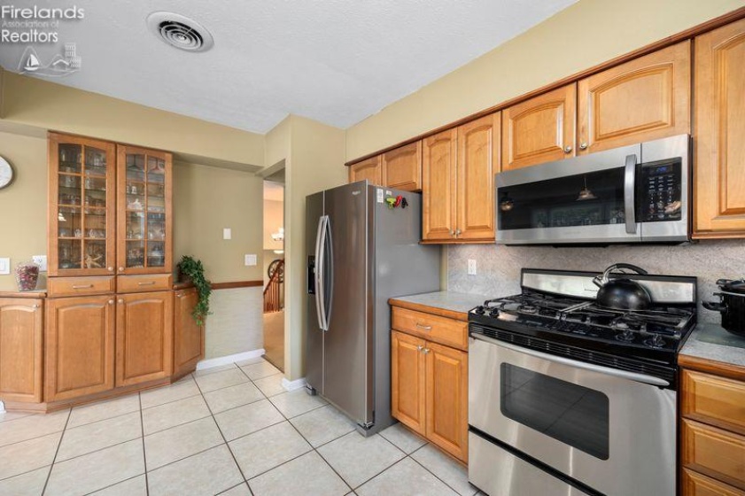 231 Hickory Ridge Drive, Port Clinton, 43452, 3 Bedrooms Bedrooms, ,3 BathroomsBathrooms,Residential,For Sale,Hickory Ridge,20262171