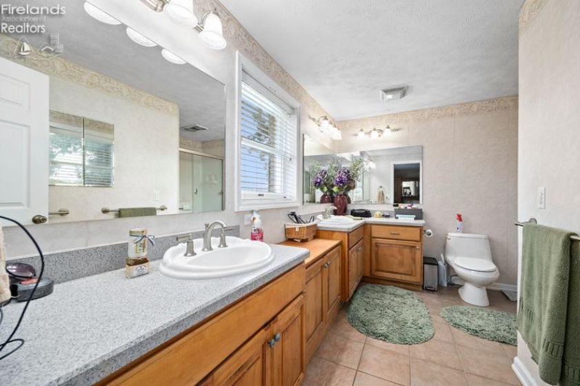 231 Hickory Ridge Drive, Port Clinton, 43452, 3 Bedrooms Bedrooms, ,3 BathroomsBathrooms,Residential,For Sale,Hickory Ridge,20262171