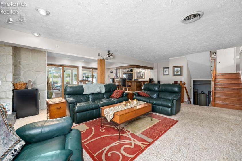 231 Hickory Ridge Drive, Port Clinton, 43452, 3 Bedrooms Bedrooms, ,3 BathroomsBathrooms,Residential,For Sale,Hickory Ridge,20262171
