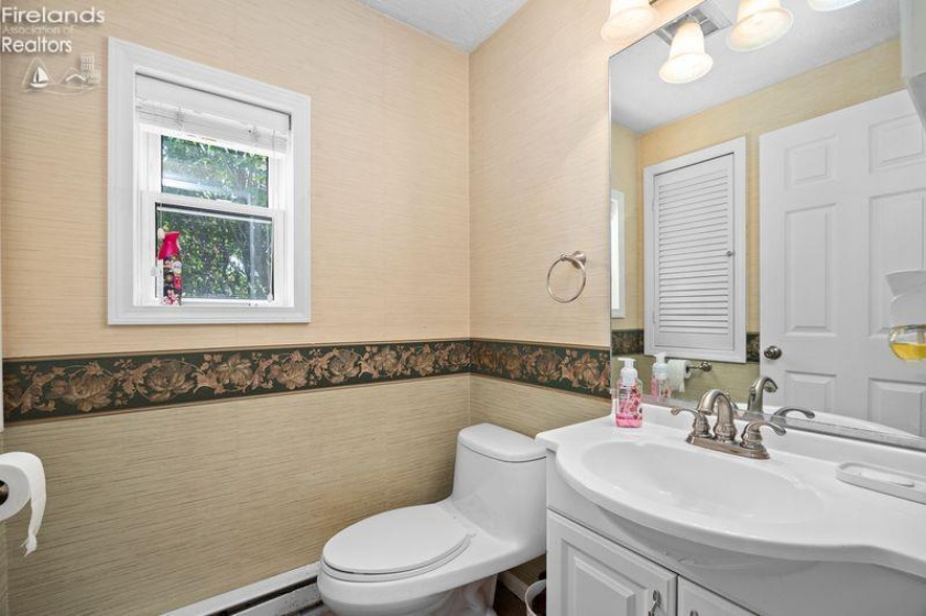231 Hickory Ridge Drive, Port Clinton, 43452, 3 Bedrooms Bedrooms, ,3 BathroomsBathrooms,Residential,For Sale,Hickory Ridge,20262171