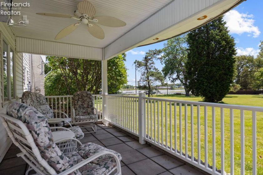 231 Hickory Ridge Drive, Port Clinton, 43452, 3 Bedrooms Bedrooms, ,3 BathroomsBathrooms,Residential,For Sale,Hickory Ridge,20262171