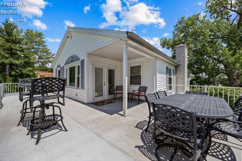 231 Hickory Ridge Drive, Port Clinton, 43452, 3 Bedrooms Bedrooms, ,3 BathroomsBathrooms,Residential,For Sale,Hickory Ridge,20262171