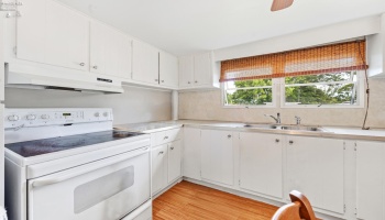 3575 Catawba Road, Port Clinton, 43452, 2 Bedrooms Bedrooms, ,1 BathroomBathrooms,Residential,For Sale,Catawba,20262347