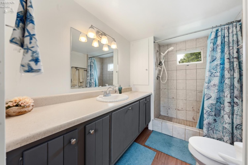 3575 Catawba Road, Port Clinton, 43452, 2 Bedrooms Bedrooms, ,1 BathroomBathrooms,Residential,For Sale,Catawba,20262347