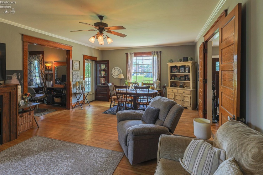 103 6th, Port Clinton, 43452, 4 Bedrooms Bedrooms, ,2 BathroomsBathrooms,Residential,For Sale,6th,20262165