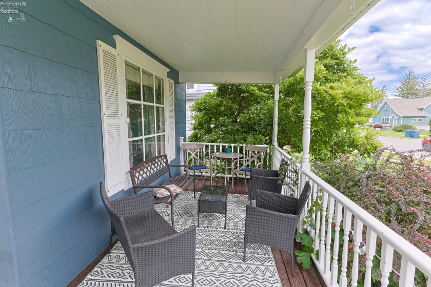 103 6th, Port Clinton, 43452, 4 Bedrooms Bedrooms, ,2 BathroomsBathrooms,Residential,For Sale,6th,20262165