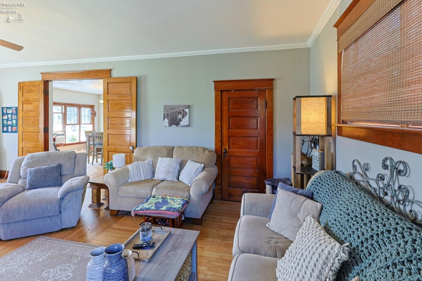 103 6th, Port Clinton, 43452, 4 Bedrooms Bedrooms, ,2 BathroomsBathrooms,Residential,For Sale,6th,20262165