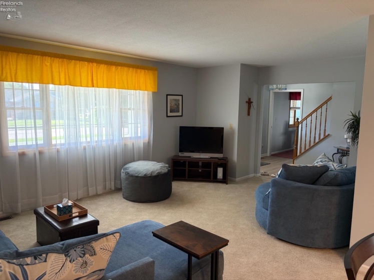 728 Grant Street, Port Clinton, 43452, 5 Bedrooms Bedrooms, ,4 BathroomsBathrooms,Residential,For Sale,Grant,20262127