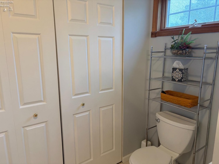728 Grant Street, Port Clinton, 43452, 5 Bedrooms Bedrooms, ,4 BathroomsBathrooms,Residential,For Sale,Grant,20262127