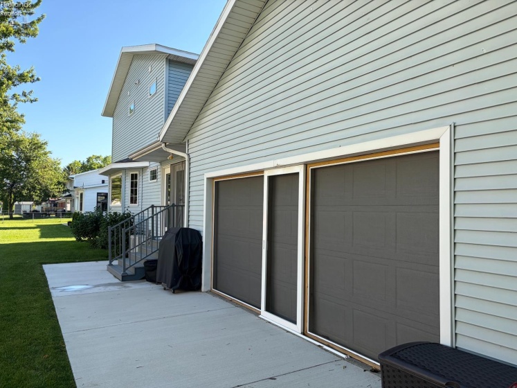 728 Grant Street, Port Clinton, 43452, 5 Bedrooms Bedrooms, ,4 BathroomsBathrooms,Residential,For Sale,Grant,20262127