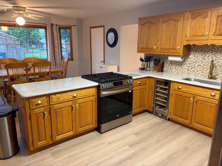 728 Grant Street, Port Clinton, 43452, 5 Bedrooms Bedrooms, ,4 BathroomsBathrooms,Residential,For Sale,Grant,20262127