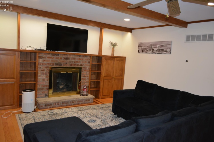 10 Hawthorne Drive, Norwalk, 44857, 6 Bedrooms Bedrooms, ,4 BathroomsBathrooms,Residential,For Sale,Hawthorne,20262222