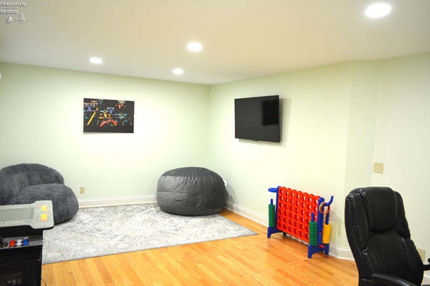 10 Hawthorne Drive, Norwalk, 44857, 6 Bedrooms Bedrooms, ,4 BathroomsBathrooms,Residential,For Sale,Hawthorne,20262222