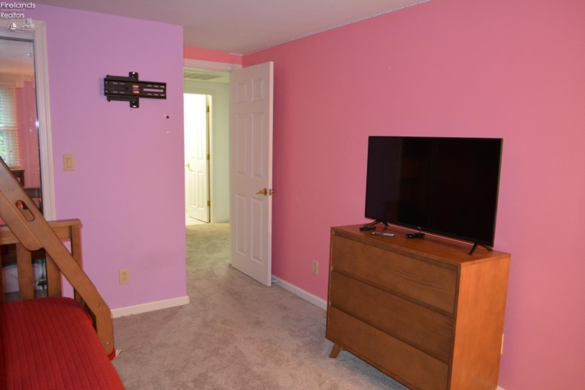 10 Hawthorne Drive, Norwalk, 44857, 6 Bedrooms Bedrooms, ,4 BathroomsBathrooms,Residential,For Sale,Hawthorne,20262222