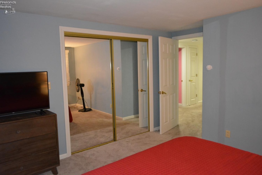 10 Hawthorne Drive, Norwalk, 44857, 6 Bedrooms Bedrooms, ,4 BathroomsBathrooms,Residential,For Sale,Hawthorne,20262222