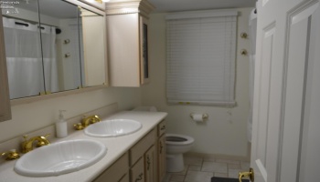10 Hawthorne Drive, Norwalk, 44857, 6 Bedrooms Bedrooms, ,4 BathroomsBathrooms,Residential,For Sale,Hawthorne,20262222